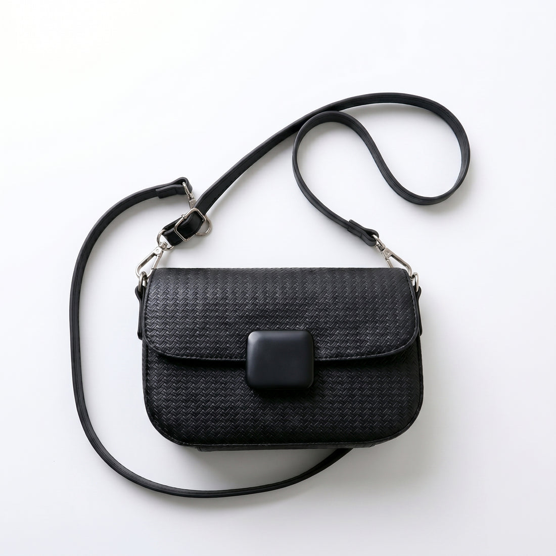Bolso Valeria D’Or — Cuadrado Compacto de Estilo Atemporal